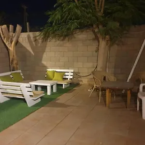 בדוק זמינות