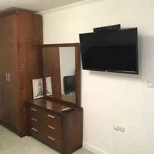בדוק זמינות